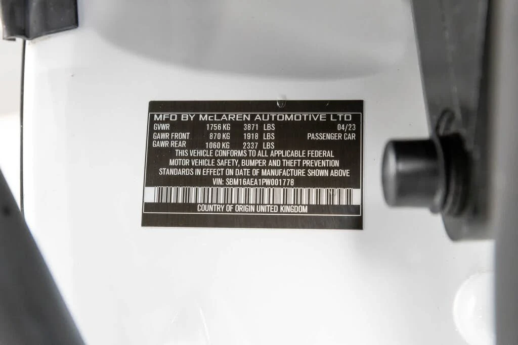 2023 McLaren Artura - Image 16 of 31
