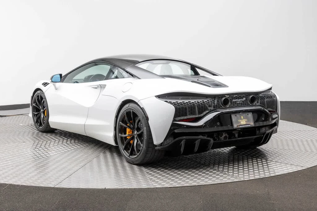 2023 McLaren Artura - Image 4 of 31