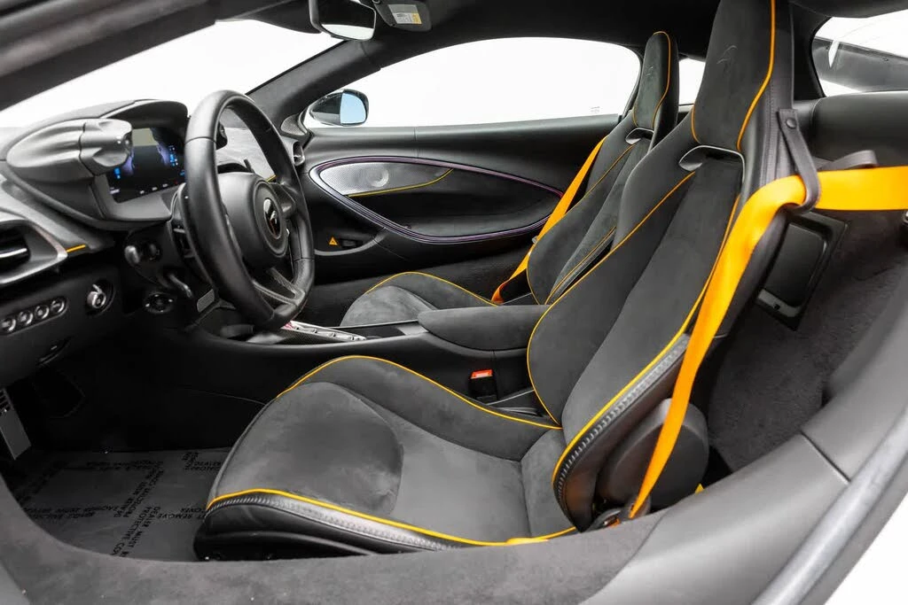 2023 McLaren Artura - Image 10 of 31