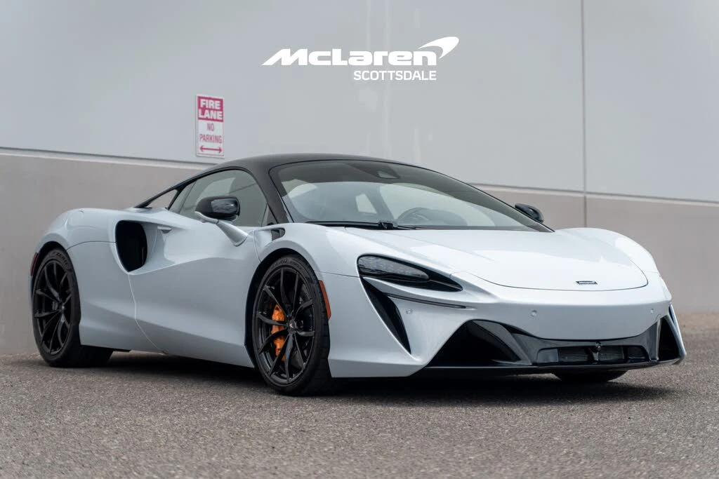 2023 McLaren Artura - Image 9 of 30