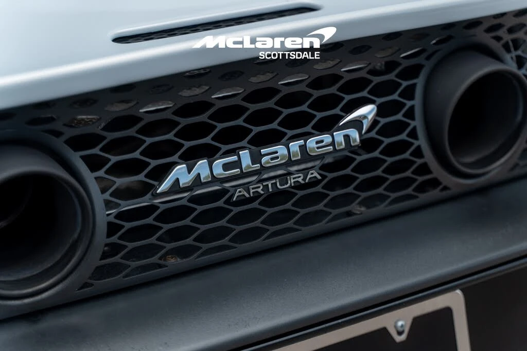 2023 McLaren Artura - Image 23 of 30