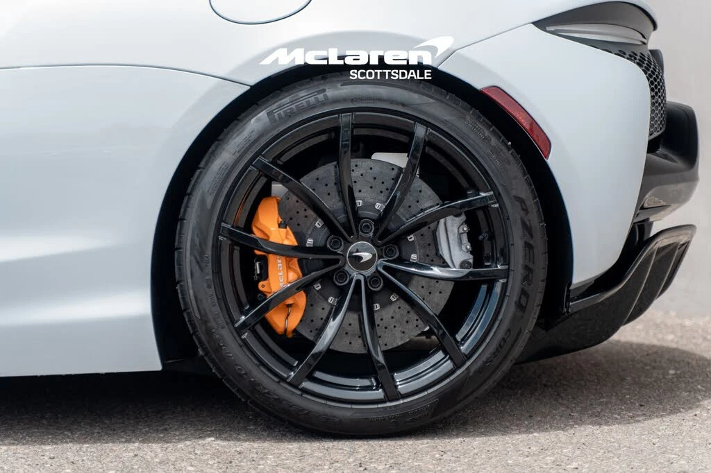 2023 McLaren Artura - Image 28 of 30