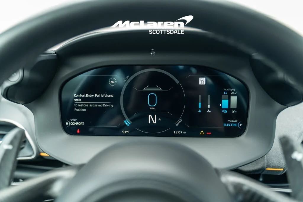 2023 McLaren Artura - Image 14 of 30
