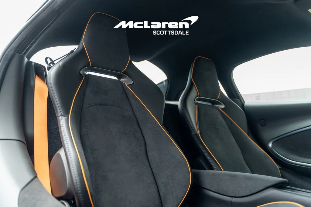 2023 McLaren Artura - Image 12 of 30