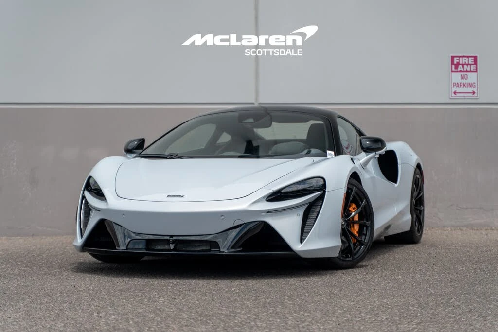 2023 McLaren Artura - Image 2 of 30