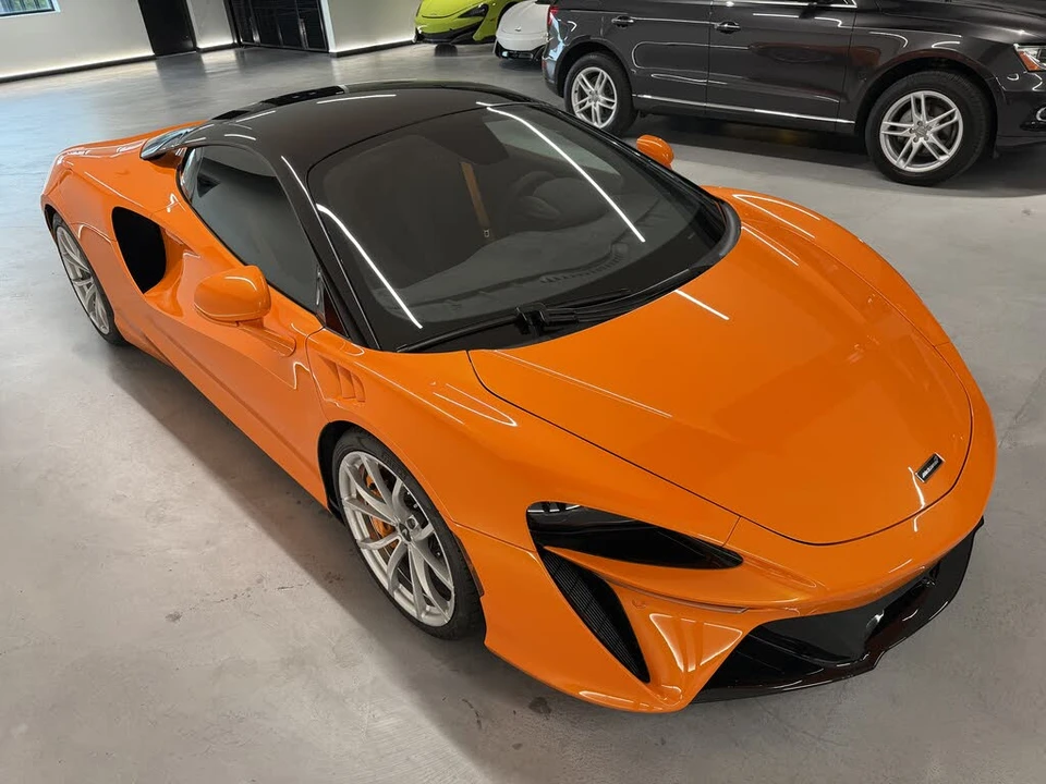 2023 McLaren Artura - Image 6 of 15