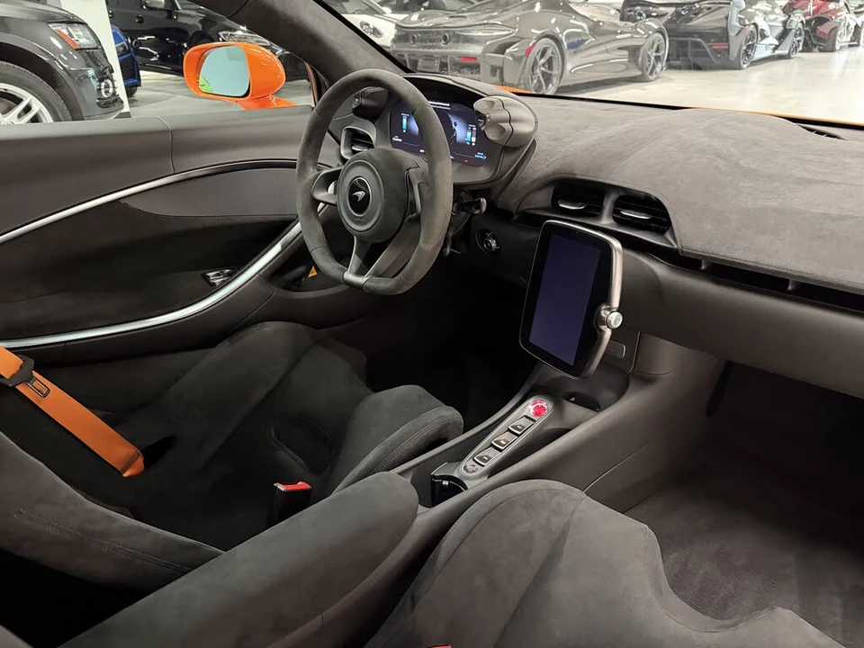 2023 McLaren Artura - Image 15 of 15