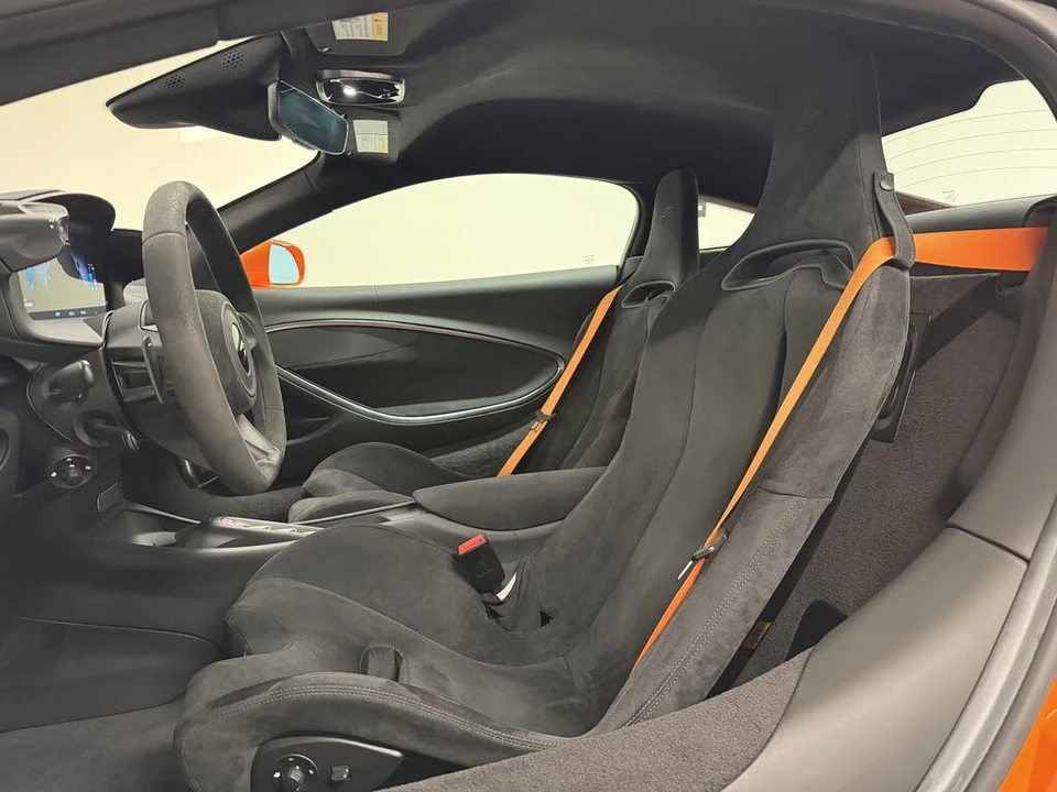 2023 McLaren Artura - Image 10 of 15