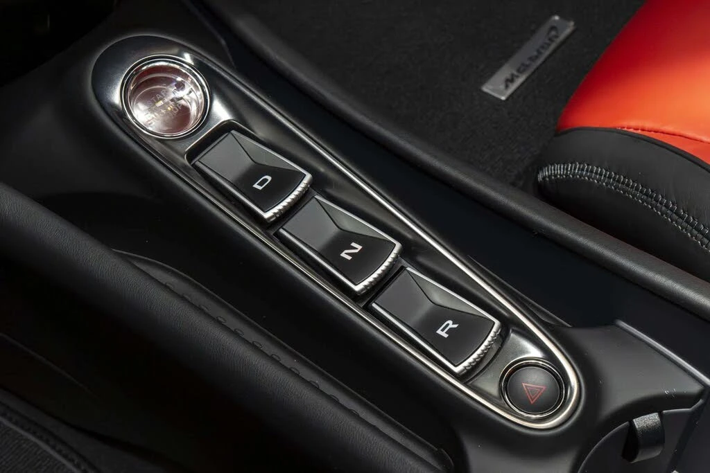 2023 McLaren Artura - Image 30 of 31