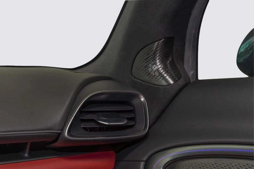 2023 McLaren Artura - Image 17 of 31