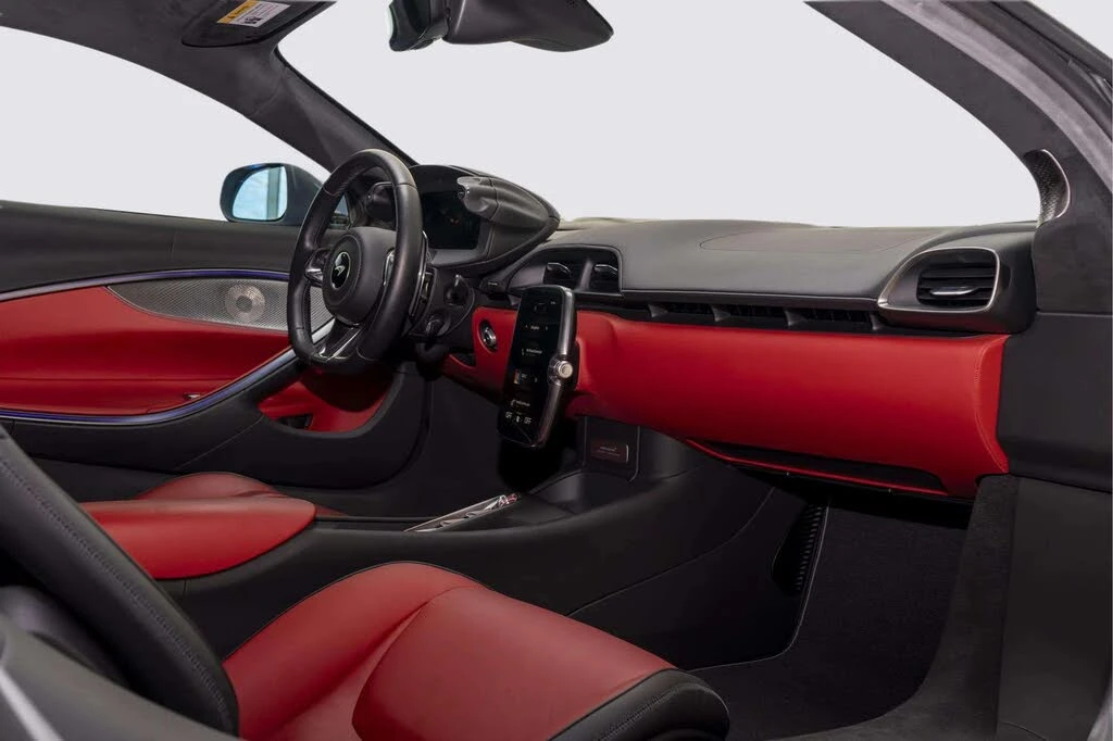 2023 McLaren Artura - Image 31 of 31