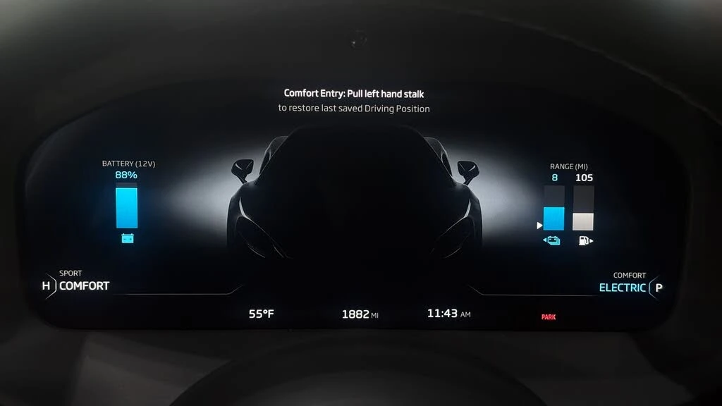 2023 McLaren Artura - Image 24 of 31