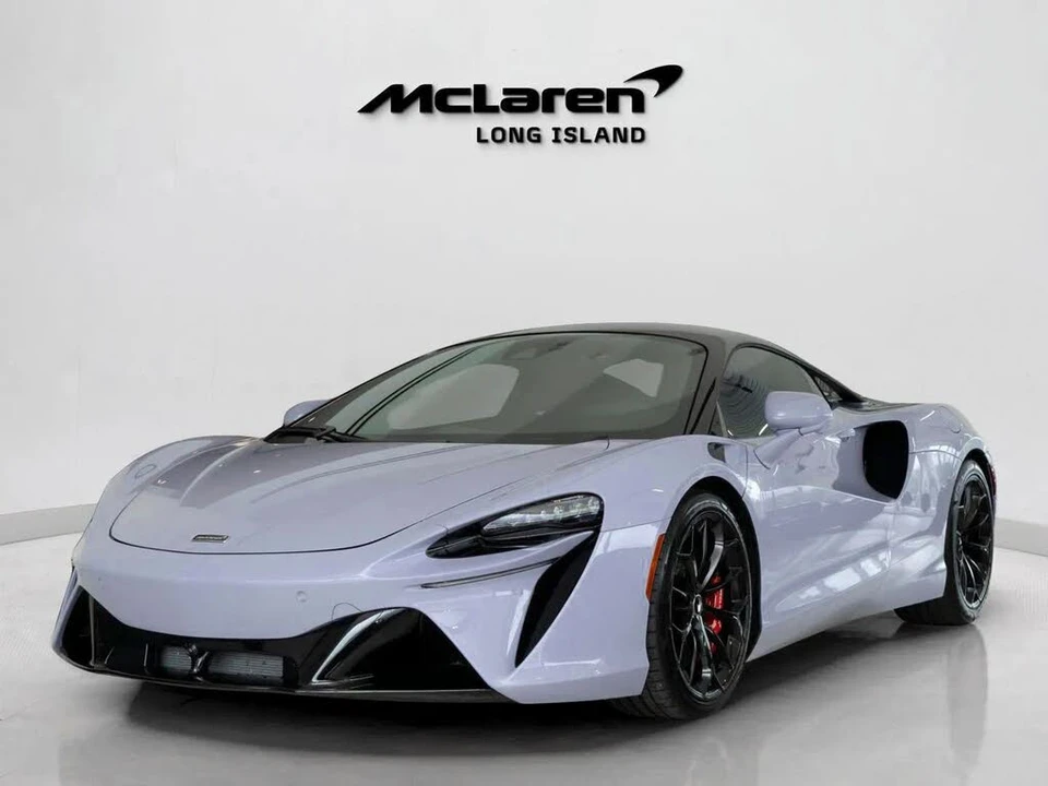 2023 McLaren Artura - Image 2 of 31