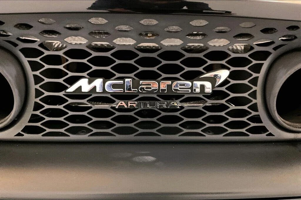2023 McLaren Artura - Image 18 of 31