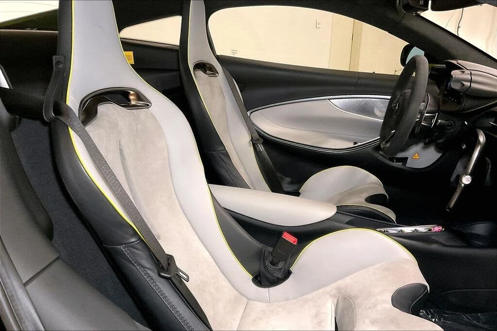 2023 McLaren Artura - Image 14 of 31