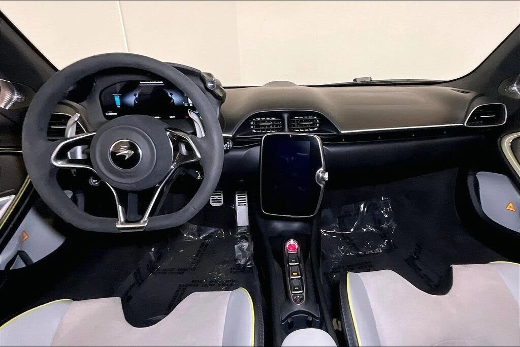 2023 McLaren Artura - Image 22 of 31
