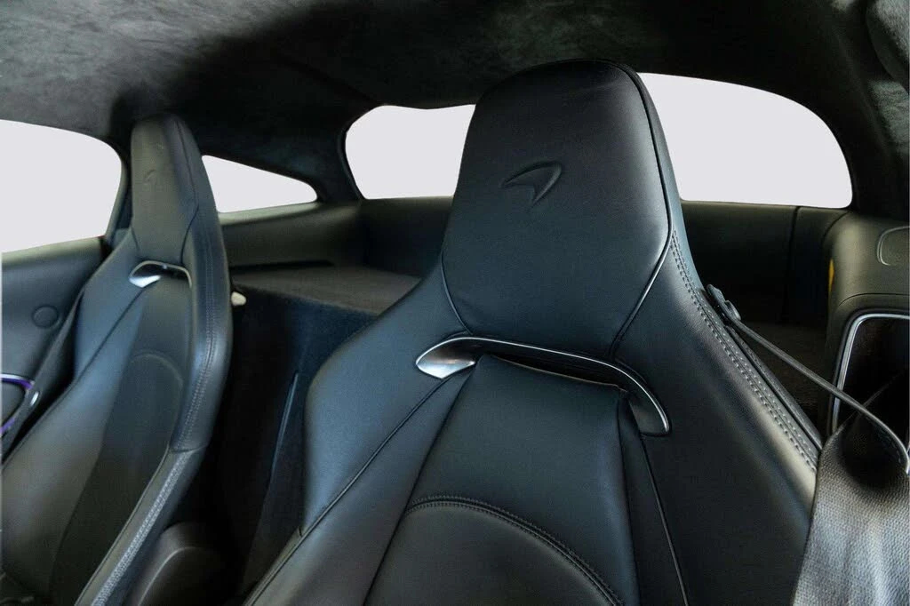 2023 McLaren Artura - Image 17 of 31