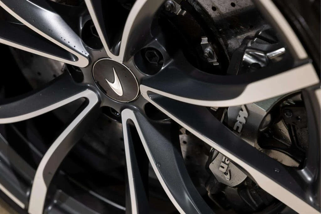 2023 McLaren Artura - Image 11 of 31