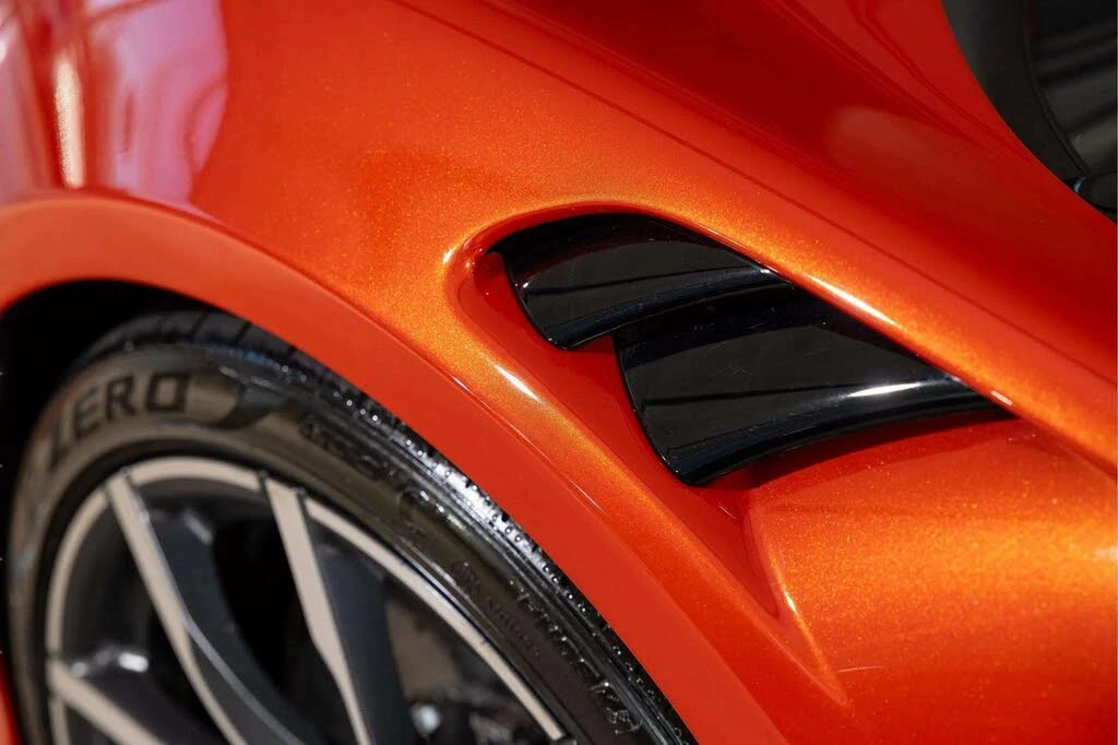 2023 McLaren Artura - Image 10 of 31