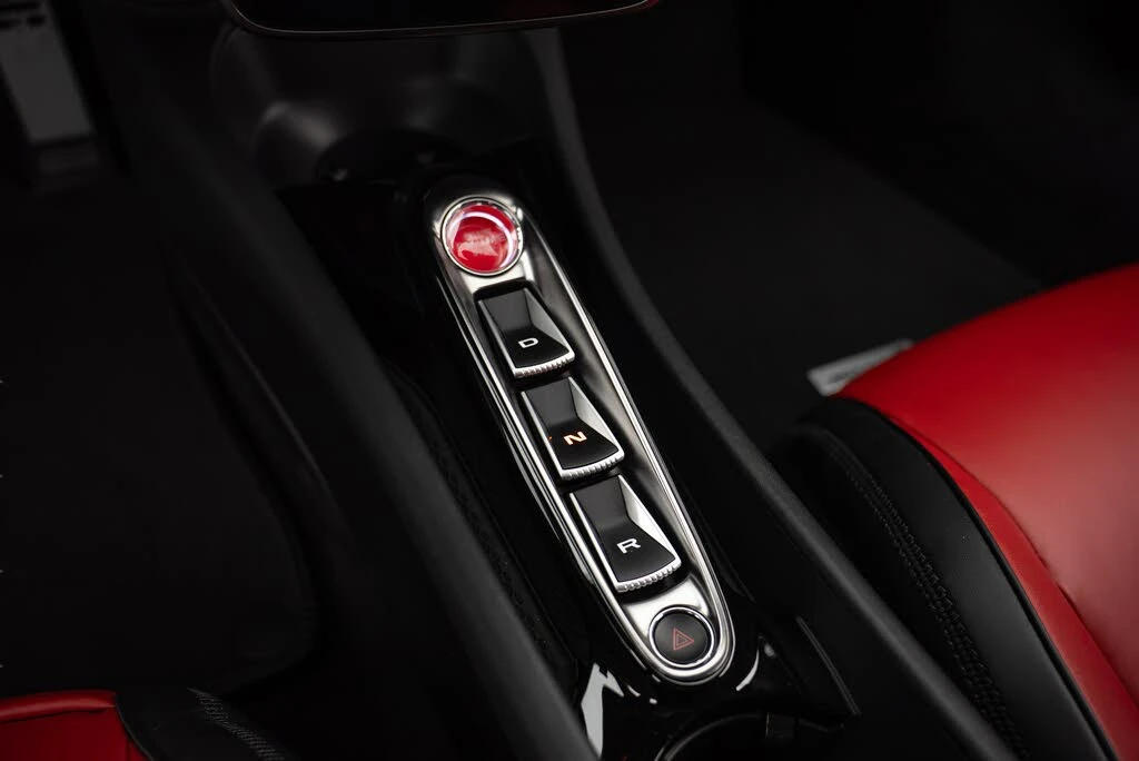 2023 McLaren Artura - Image 14 of 18