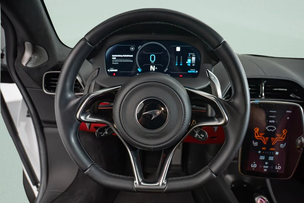 2023 McLaren Artura - Image 11 of 18