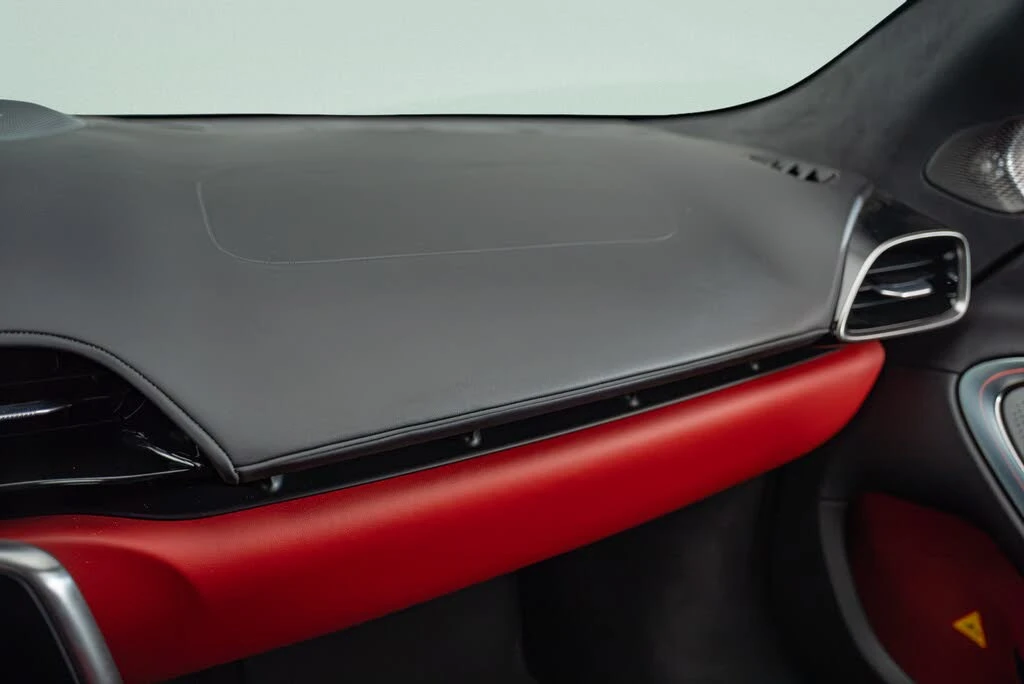2023 McLaren Artura - Image 15 of 18