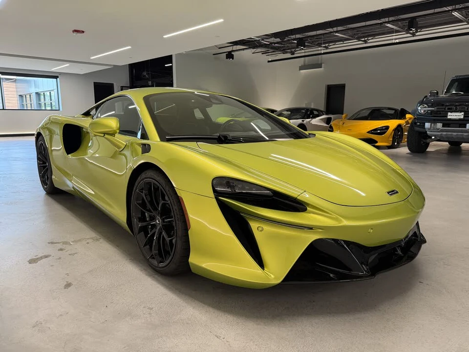 2023 McLaren Artura - Image 6 of 14