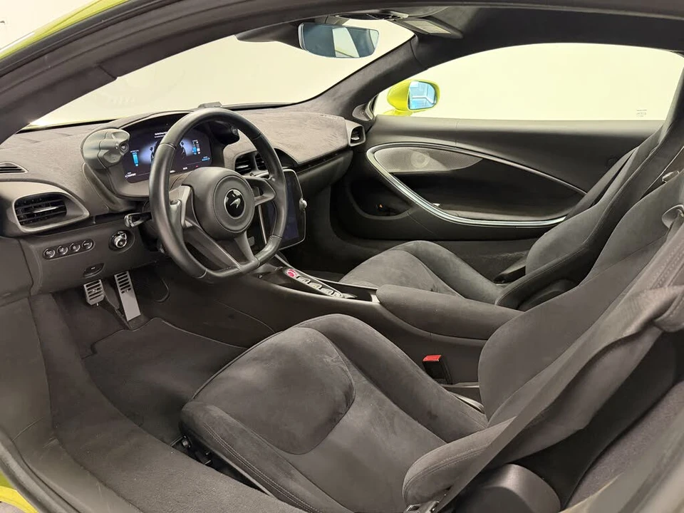 2023 McLaren Artura - Image 9 of 14