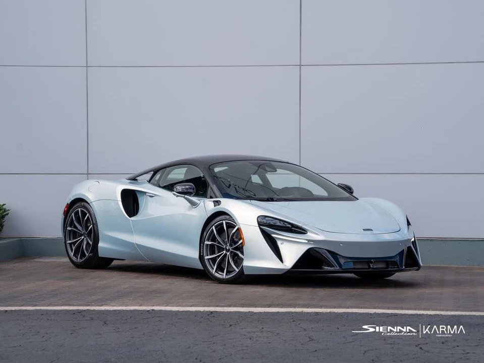 2023 McLaren Artura - Image 6 of 31