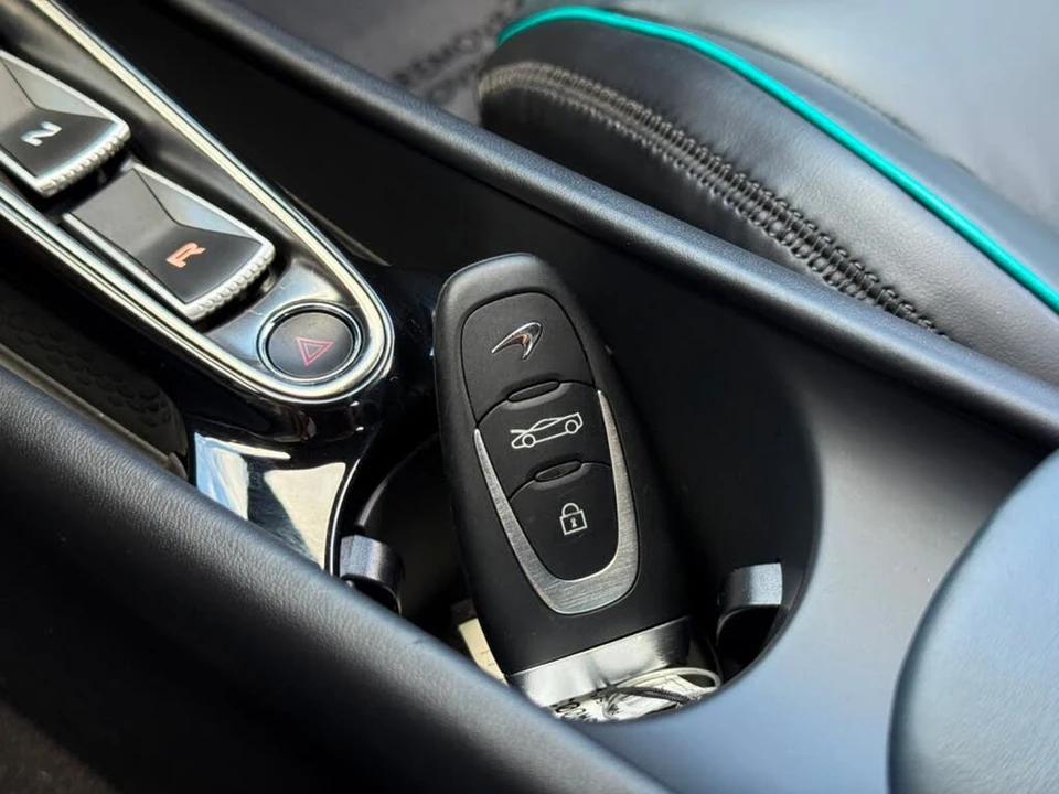 2023 McLaren Artura - Image 30 of 31