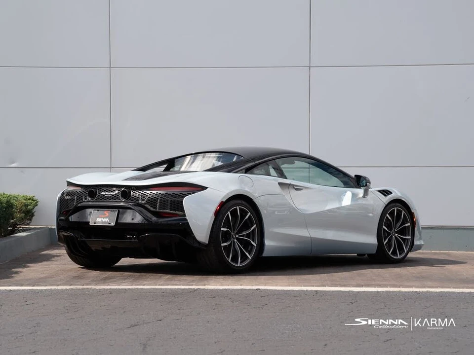 2023 McLaren Artura - Image 20 of 31