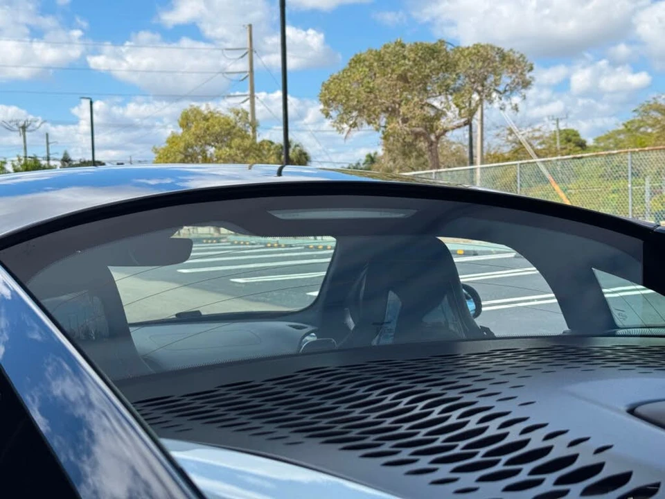 2023 McLaren Artura - Image 28 of 31