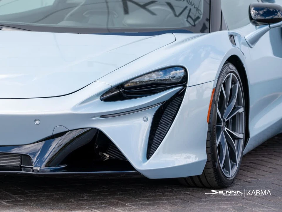 2023 McLaren Artura - Image 4 of 31