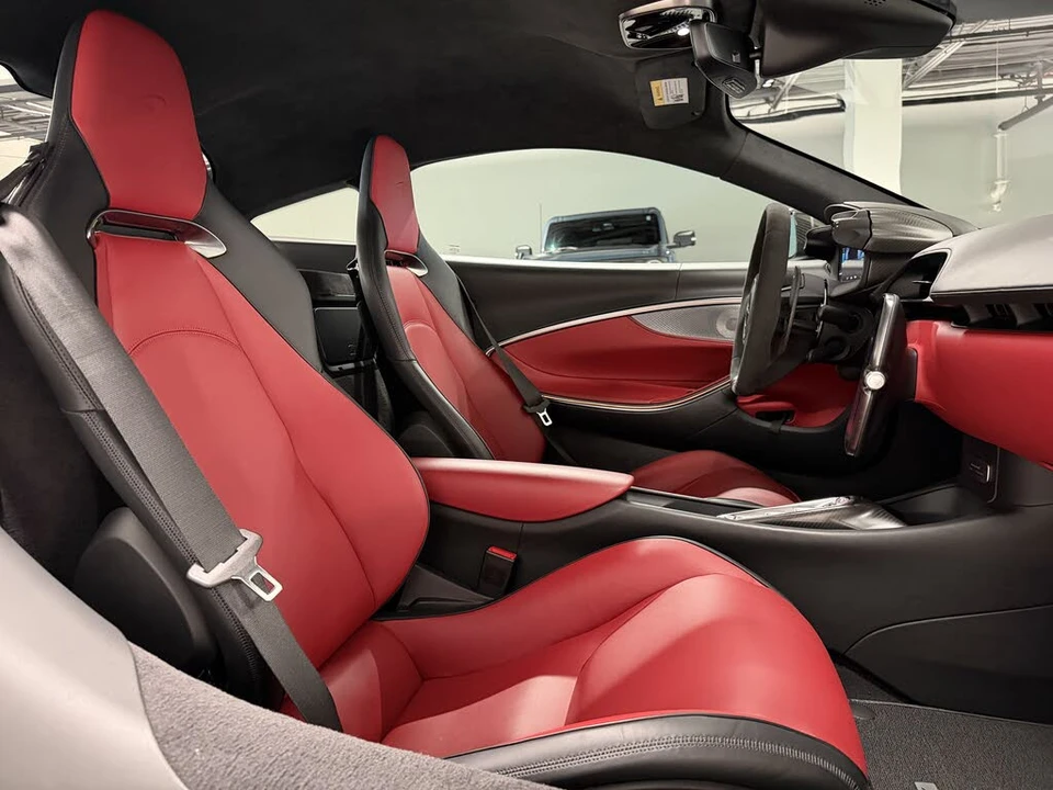 2023 McLaren Artura - Image 17 of 18