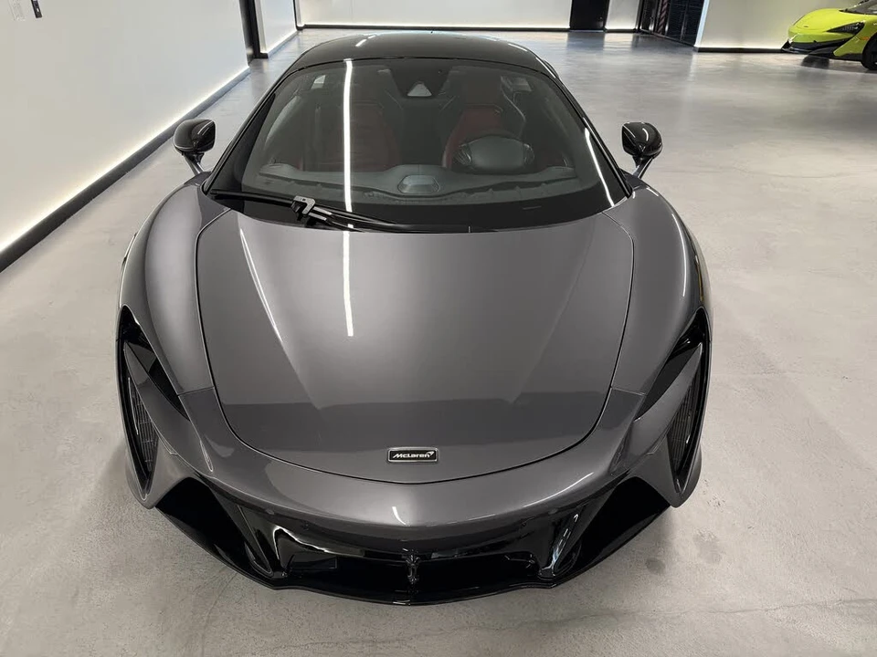 2023 McLaren Artura - Image 10 of 18