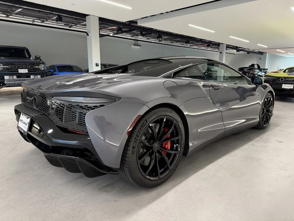 2023 McLaren Artura - Image 5 of 18
