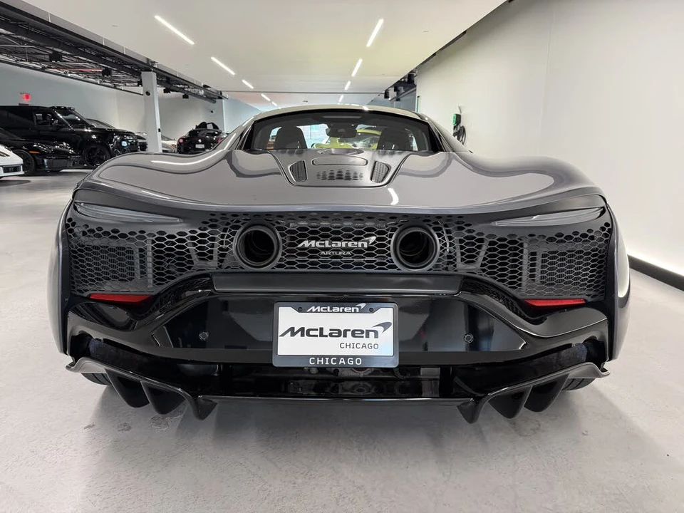 2023 McLaren Artura - Image 4 of 18