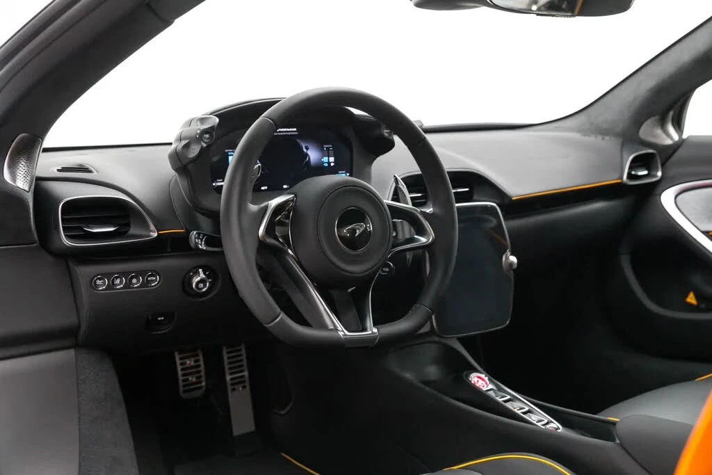 2023 McLaren Artura - Image 2 of 27
