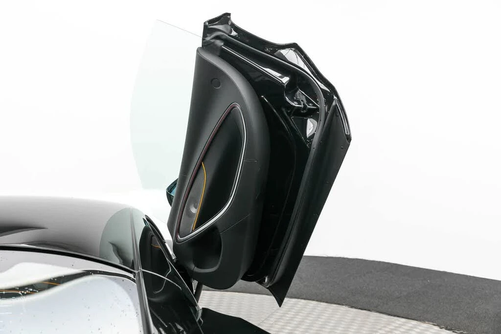 2023 McLaren Artura - Image 24 of 27