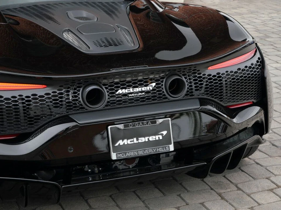 2023 McLaren Artura - Image 16 of 24