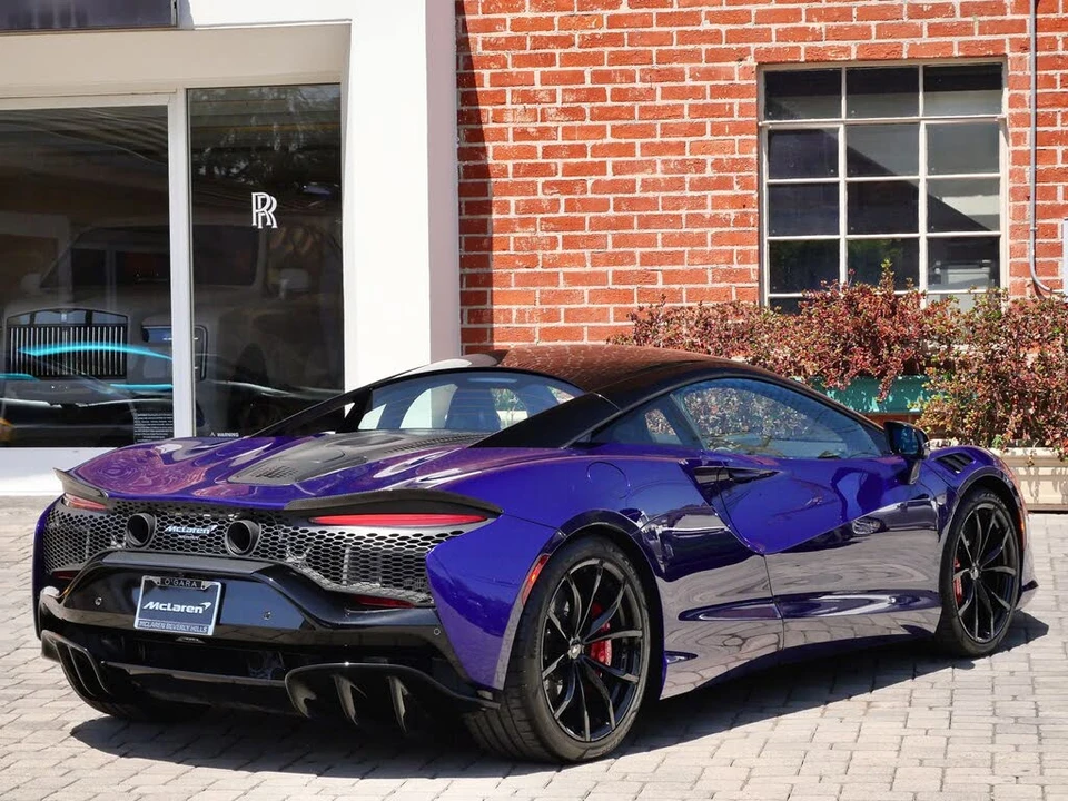 2023 McLaren Artura - Image 4 of 29