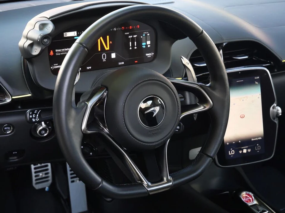 2023 McLaren Artura - Image 9 of 29