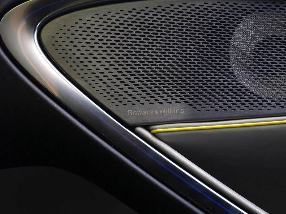 2023 McLaren Artura - Image 27 of 29