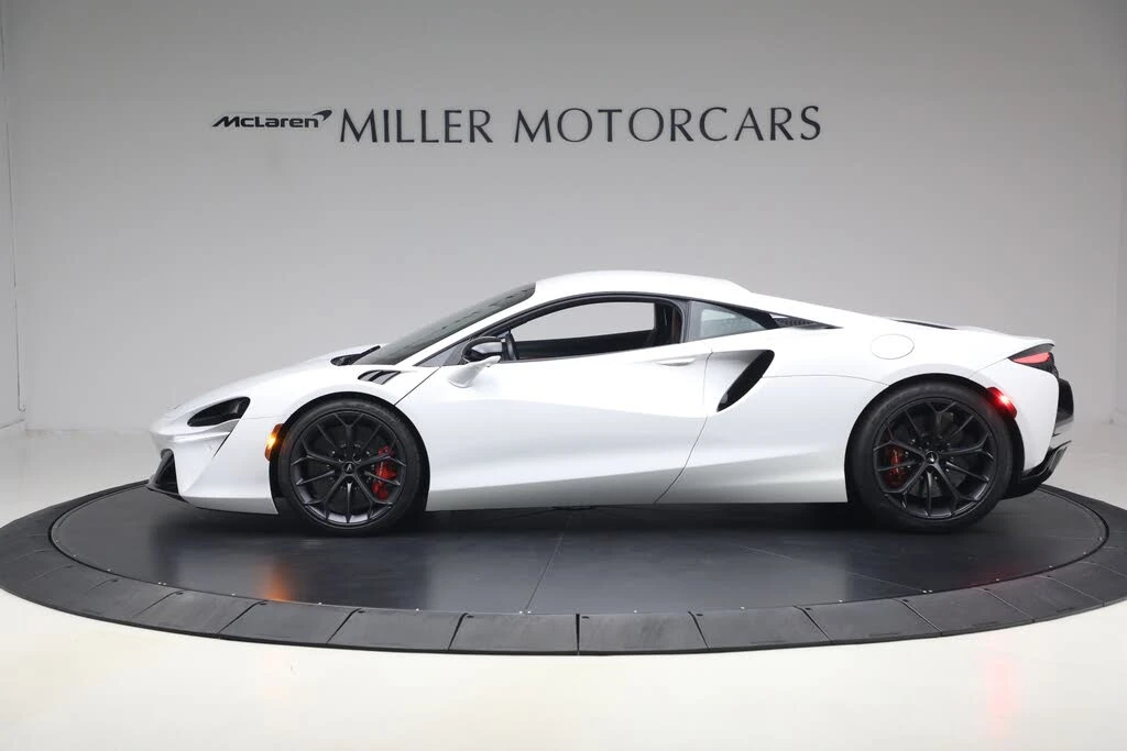 2023 McLaren Artura - Image 3 of 31