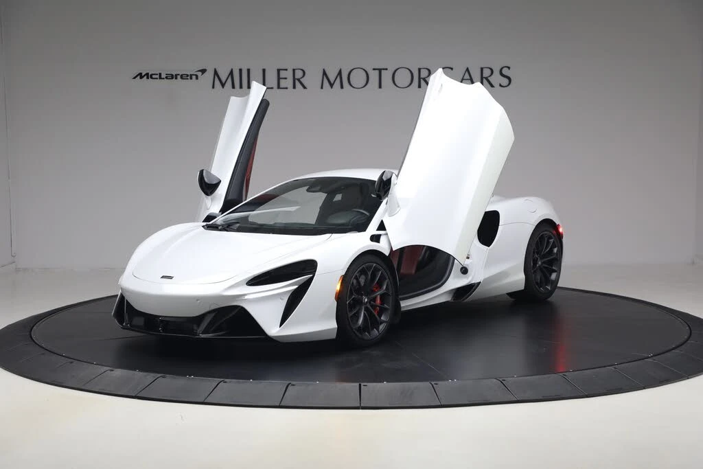 2023 McLaren Artura - Image 14 of 31