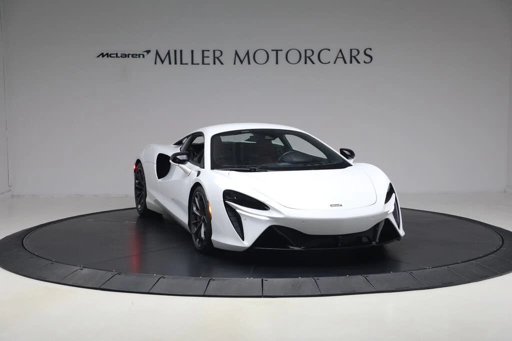 2023 McLaren Artura - Image 11 of 31
