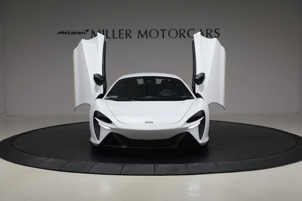 2023 McLaren Artura - Image 13 of 31