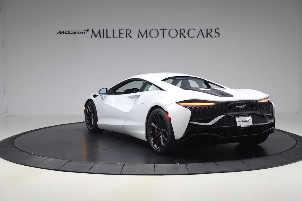 2023 McLaren Artura - Image 5 of 31