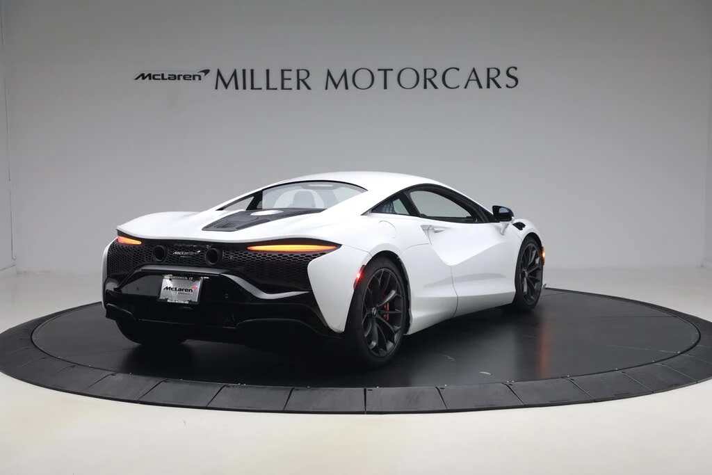 2023 McLaren Artura - Image 7 of 31