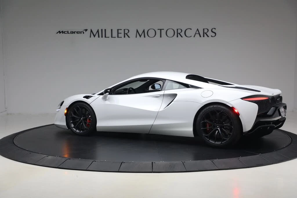 2023 McLaren Artura - Image 4 of 31